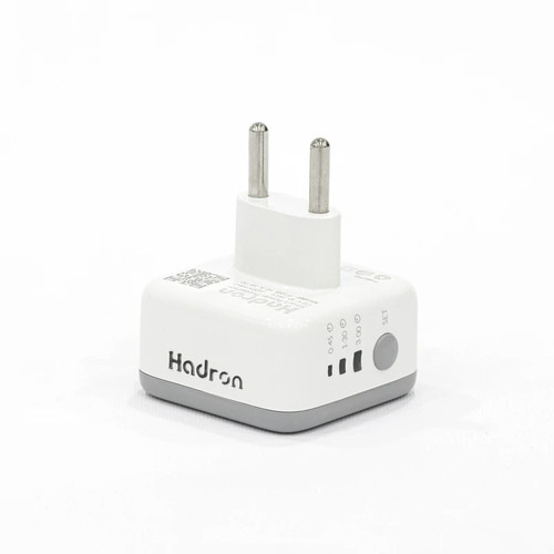 محافظ برق هوشمند تایمردار هادرون مدل P103 با پریز یونیورسال و قطع سریع برق