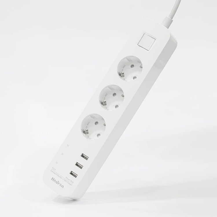 چندراهی برق هادرون مدل P323 | سه پریز ارتدار + سه پورت USB سریع ۱۸ وات